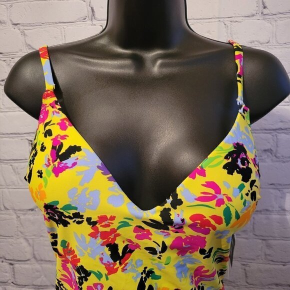Bar Iii Women's Floral Chic One-Piece Swimsuit - Picture 2 of 4